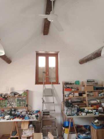 JOLIE FERMETTE À FINIR DE RÉNOVER SUR 1,8 HA