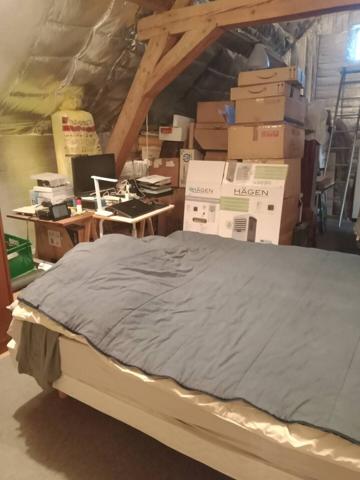 JOLIE FERMETTE À FINIR DE RÉNOVER SUR 1,8 HA