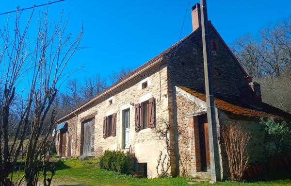 JOLIE FERMETTE À FINIR DE RÉNOVER SUR 1,8 HA