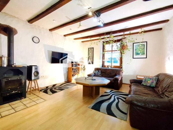 Maison de village avec grange