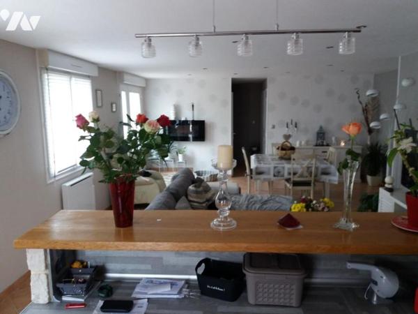 THIBERVILLE CENTRE VILLE IMMEUBLE DE RAPPORT 2 APPARTEMENTS LOUES