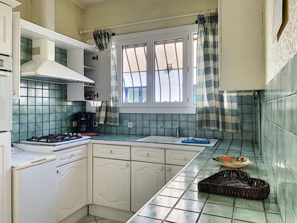 A LOUER Barrière de Begles  lumineux appartement  meublé de 3 pièces 50 m2