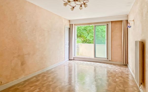 Appartement à vendre    5 pièces • 96 m2 Versailles