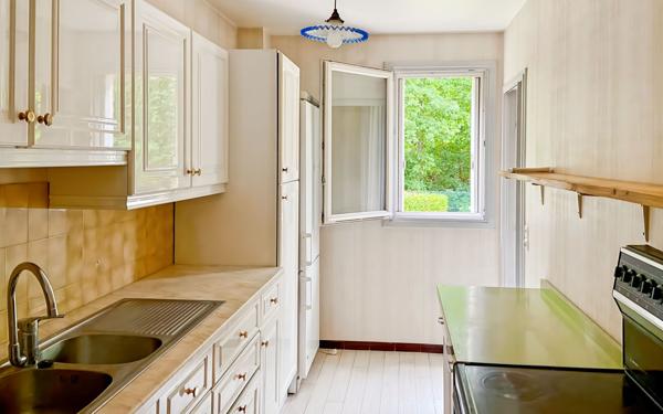 Appartement à vendre    5 pièces • 96 m2 Versailles