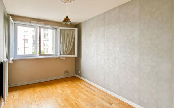 Appartement à vendre    5 pièces • 96 m2 Versailles