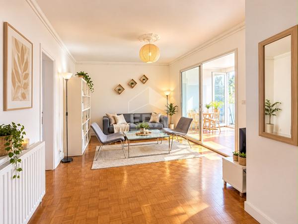 APPARTEMENT AVEC  GRANDE TERRASSE PORTE DE PARIS
