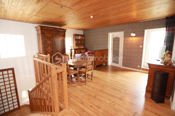 Maison en pierre de 265 m²