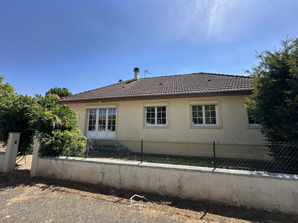 Pavillon 4 chambres sans mitoyenneté avec garage et terrain - Proche toutes commodités Rouillé (86480)