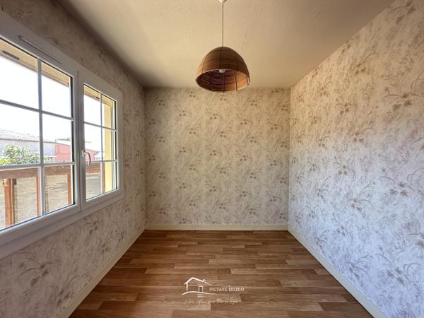 Pavillon 4 chambres sans mitoyenneté avec garage et terrain - Proche toutes commodités Rouillé (86480)
