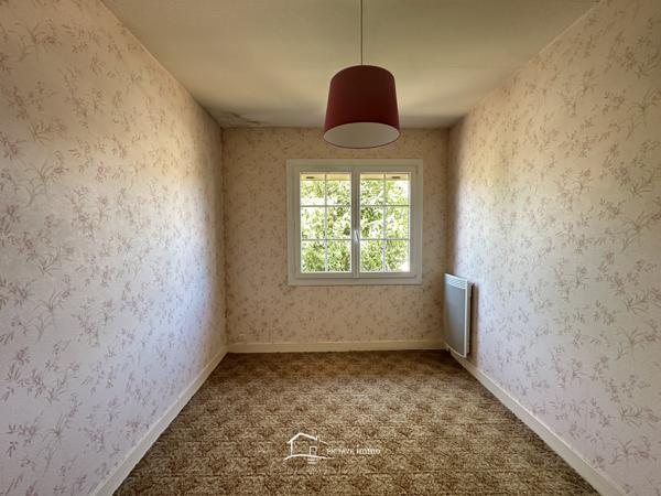 Pavillon 4 chambres sans mitoyenneté avec garage et terrain - Proche toutes commodités Rouillé (86480)