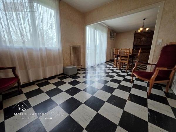 Maison à vendre à Saint-Berthevin en Mayenne (53940), ref :