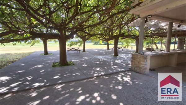 Domaine à Mondragon - Ensemble immobilier - 25 000m² de terrain