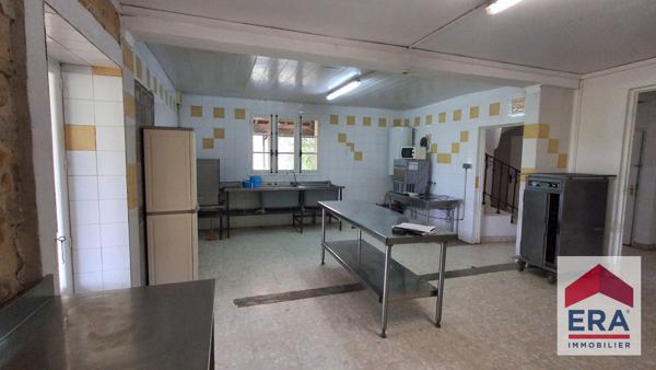 Domaine à Mondragon - Ensemble immobilier - 25 000m² de terrain