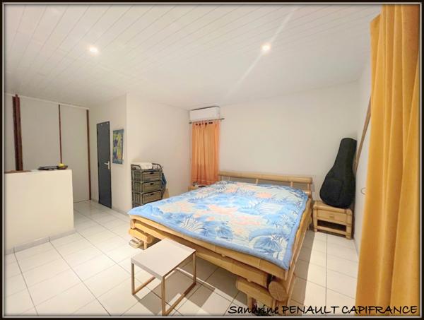 A VENDRE A KOUROU (97310) UNE MAGNIFIQUE PROPRIETE T7 DE 221 m² - TERRAIN DE 813 m²
