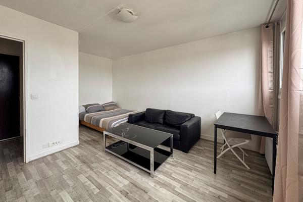 Appartement Rosny Sous Bois 1 pièce(s) 28.49 m2
