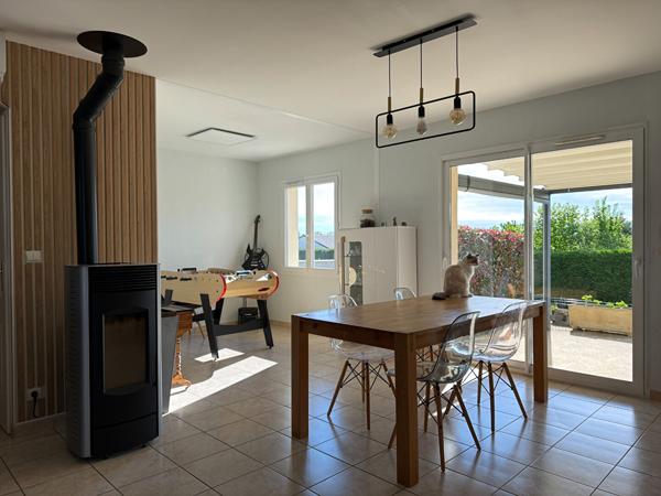 L'IDEALE - LIGUGE , Liguge