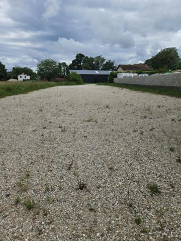 Terrain à vendre de 1100m2 AMBRONAY (01)