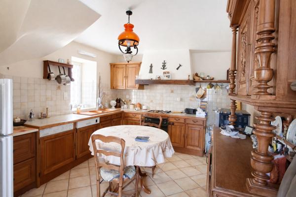 MAISON EN PIERRE 158m2