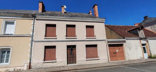 Maison à AUBIGNE-RACAN, 72800 - 3 pièces 160m²