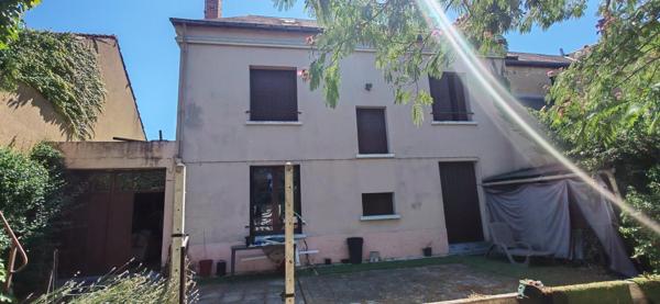 Maison à AUBIGNE-RACAN, 72800 - 3 pièces 160m²