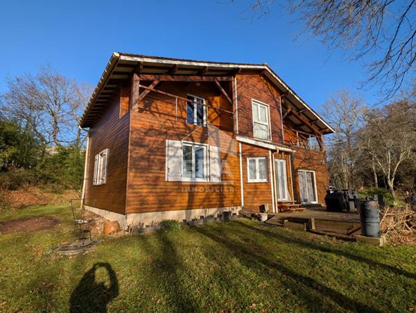 Maison individuelle en bois à 10 min de Montpon-Ménestérol 7 pièces 173.4 m2