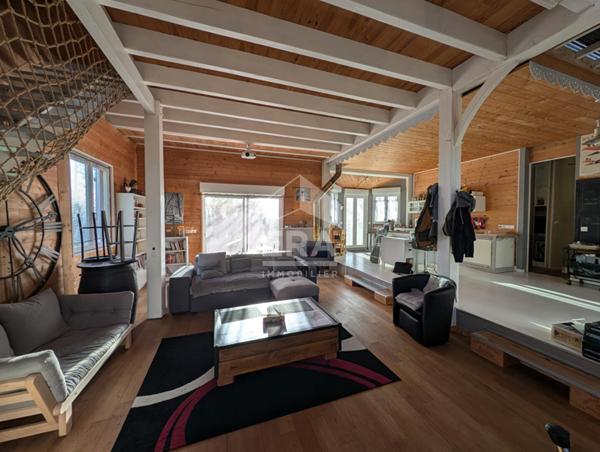 Maison individuelle en bois à 10 min de Montpon-Ménestérol 7 pièces 173.4 m2