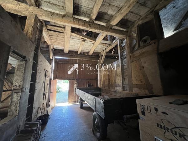 3%COM - CORPS DE FERME AVEC DÉPENDANCES, GARAGE ET JARDIN SUR 24 ARES. Gundershoffen (67110)