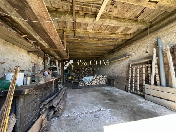 3%COM - CORPS DE FERME AVEC DÉPENDANCES, GARAGE ET JARDIN SUR 24 ARES. Gundershoffen (67110)