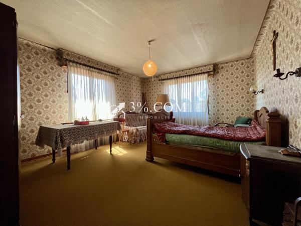 3%COM - CORPS DE FERME AVEC DÉPENDANCES, GARAGE ET JARDIN SUR 24 ARES. Gundershoffen (67110)