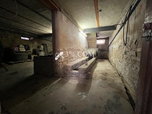 3%COM - CORPS DE FERME AVEC DÉPENDANCES, GARAGE ET JARDIN SUR 24 ARES. Gundershoffen (67110)