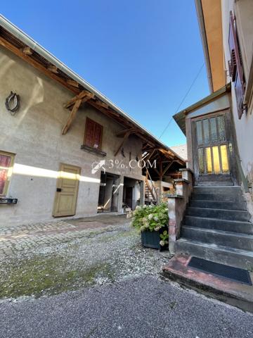 3%COM - CORPS DE FERME AVEC DÉPENDANCES, GARAGE ET JARDIN SUR 24 ARES. Gundershoffen (67110)