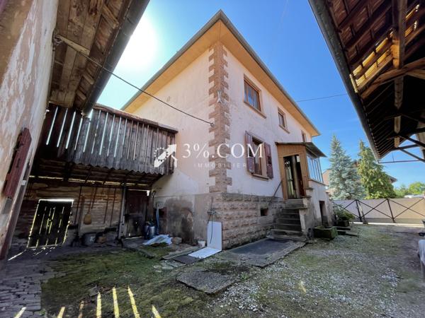 3%COM - CORPS DE FERME AVEC DÉPENDANCES, GARAGE ET JARDIN SUR 24 ARES. Gundershoffen (67110)