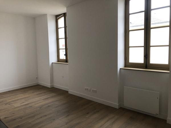 "APPARTEMENT LE MANS 1 PIECE 21M2"