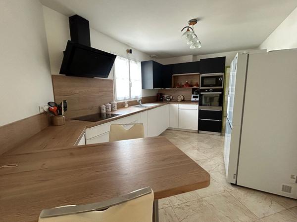 Saint Sulpice De Royan 6 pièces 215 m2 sur 1100 m² de terrain et appartement 3 pièces Saint sulpice de royan