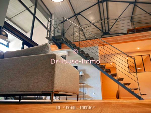 Appartement à louer 4 pièces de 137 m²