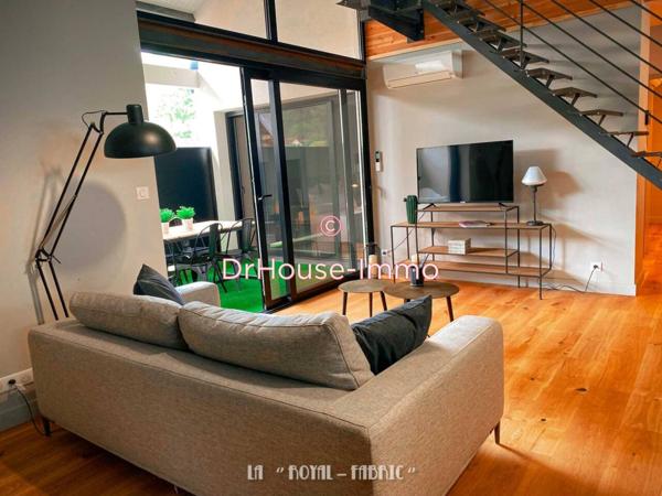 Appartement à louer 4 pièces de 137 m²