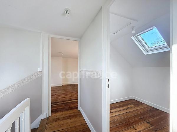 Maison à louer 5 pièces 119,34m2 4 chambres, terrasse LA CHAPELLE SAINT MESMIN (45)