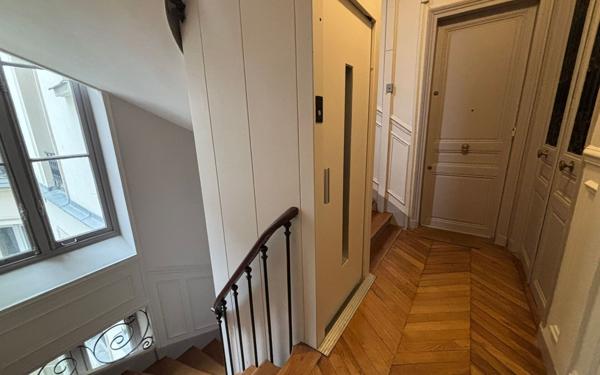 Appartement à louer    3 pièces • 58,05 m2 Paris 3