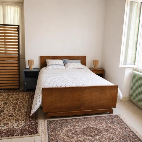 Vente                                                      Maison
                        
                     3 pièces                      98 m2                     à Dégagnac