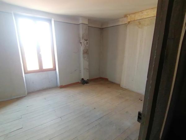 Vente Maison de village 8 pièces 73 m2 à Lempdes-sur-Allagnon