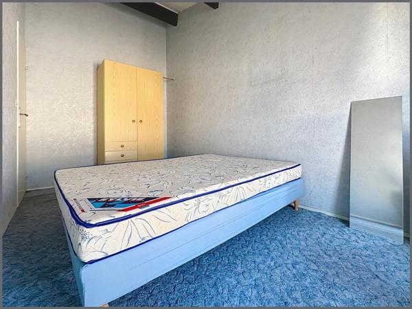 Jolie maison avec jardinet et garage !