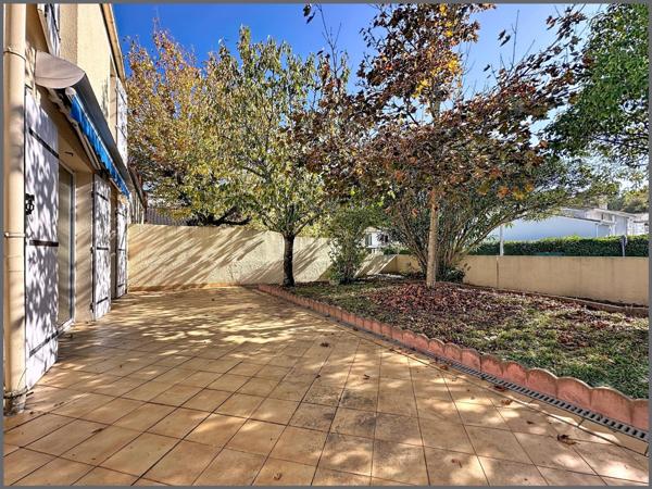 Jolie maison avec jardinet et garage !