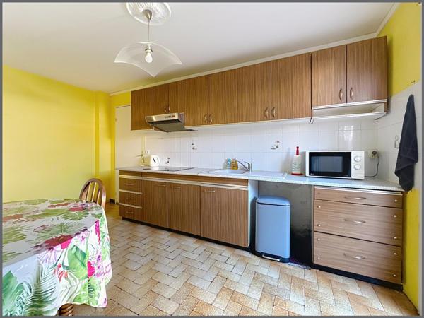 Jolie maison avec jardinet et garage !