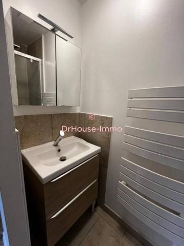 Immeuble à vendre 3 pièces de 83 m²