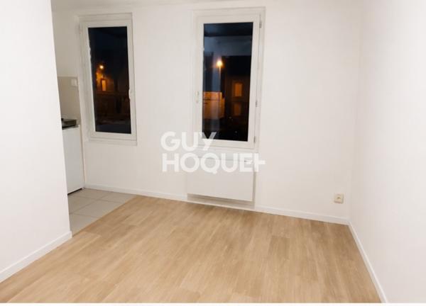 SAINT MAURICE - IMMEUBLE D'ENVIRON 110M2 AVEC COMPTEUR INDIVIDUELS