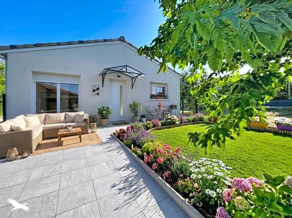 Maison à vendre 254 000 € Boé 5 p 100 m² DPE A