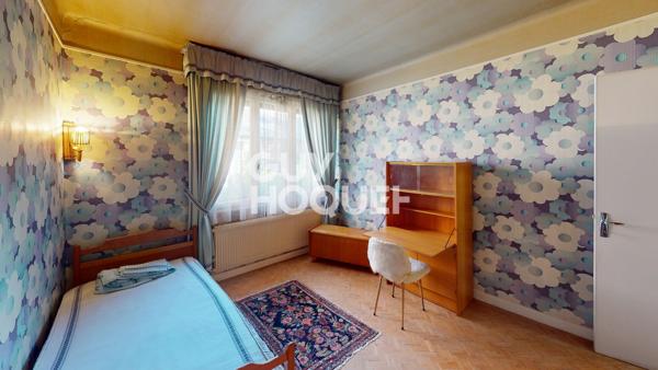 Maison traditionnelle 5 chambres à vendre à Péronne, proche écoles et centre-ville