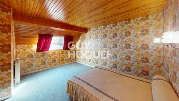 Maison traditionnelle 5 chambres à vendre à Péronne, proche écoles et centre-ville