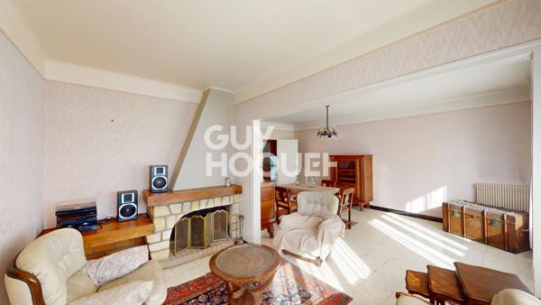 Maison traditionnelle 5 chambres à vendre à Péronne, proche écoles et centre-ville