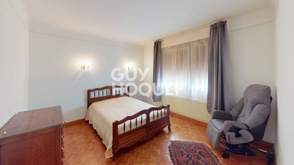Maison traditionnelle 5 chambres à vendre à Péronne, proche écoles et centre-ville
